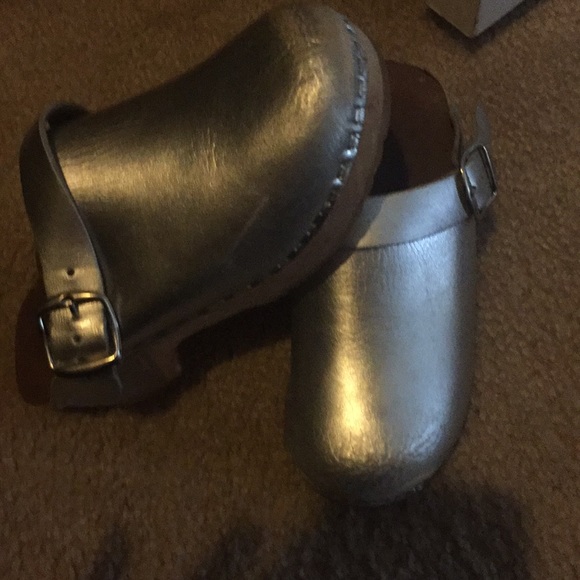 Klogs- kids size - Picture 2 of 3